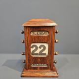 Antique Edwardian Oak Perpetual Desk Calendar at Sturmans Antiques calendar for sale