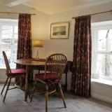 Lovely dining room at The Hive holiday apartment, Hawes