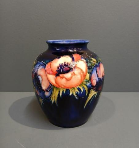 Antique Moorcroft Anemone Bulbous Shaped Vase at Sturmans Antiques Moorcroft for sale