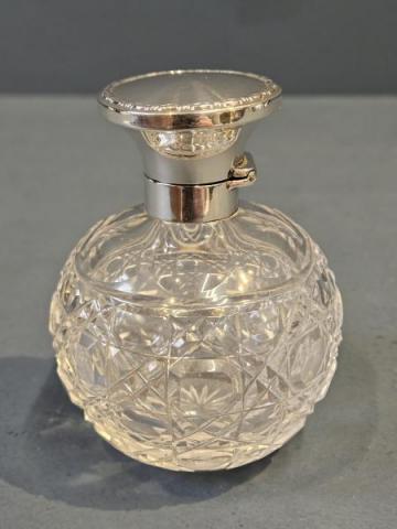 Antique Walker and Hall Silver Top Scent Bottle