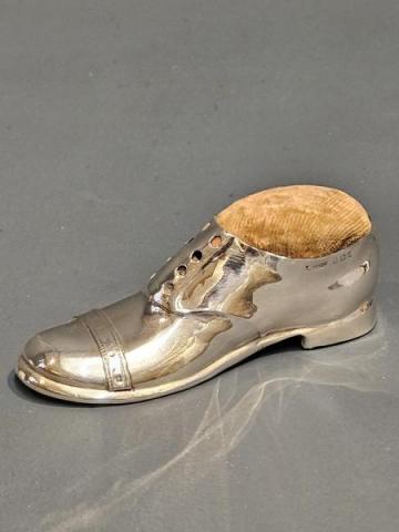 Antique Edwardian Silver Shoe Pin Cushion by S Blanckensee & Sons of Birmingham