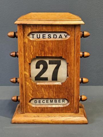 Antique Victorian Oak Perpetual Desk Calendar