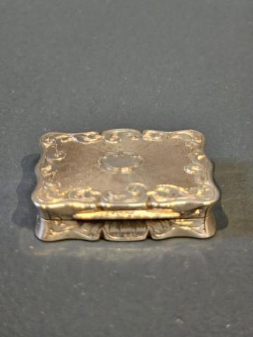 Antique Victorian Silver Vinaigrette by Edward Smith of Birmingham at Sturmans Antiques silver for sale