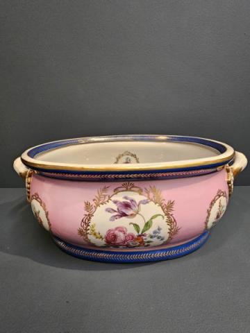 Antique Late Victorian Porcelain Foot Bath at Sturmans Antiques ceramics for sale