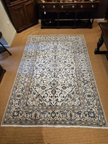 Antique Superb quality 9' 6" x 6' 6" Persian Pure Wool Rug at Sturmans Antiques rugs for sale
