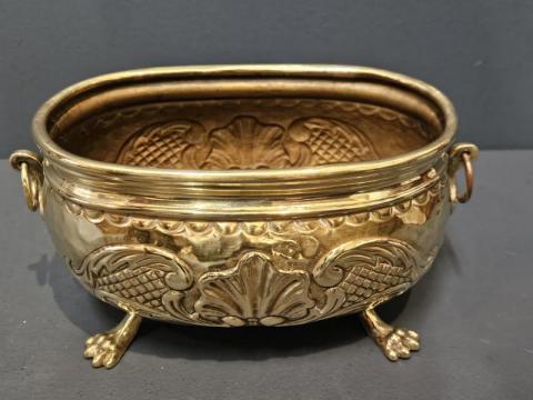 Antique Small Victorian Brass Planter at Sturmans Antiques metalware for sale 